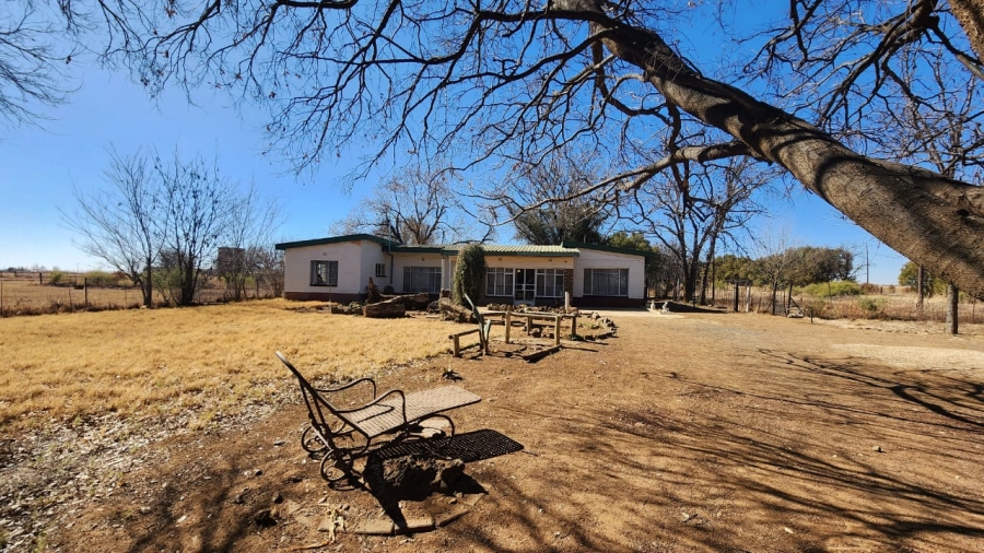 3 Bedroom Property for Sale in Potchefstroom Rural North West